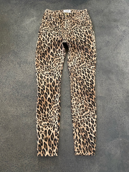 Frame Denim Denim - Frame Denim Leopard-Print Skinny Jeans in Tan and Black